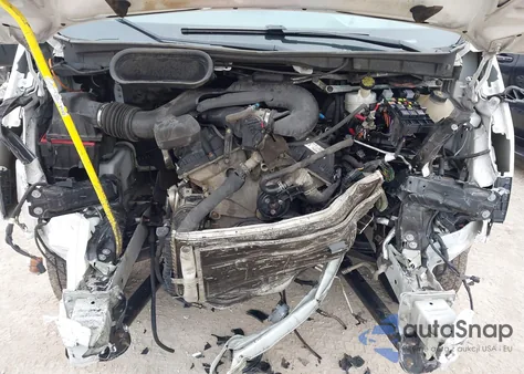 2016 Ford Transit-250 z USA, uszkodzony, nr VIN 1FTYR1ZM3GKB37369